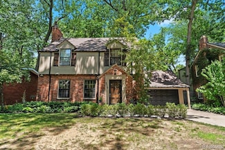 516 W Oakridge St, Ferndale, MI 48220