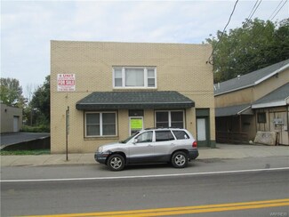 24 Howard St, Silver Creek, NY 14136