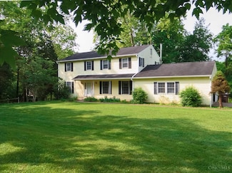 1601 W Concord Rd, Amelia, OH 45102