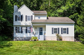 48 Devon Rd, Patterson, NY 12563