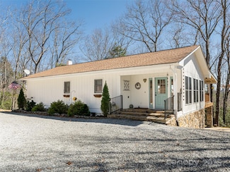 75 Deep Woods Rd, Mills River, NC 28759