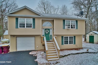 135 N Forrest Dr, Milford, PA 18337