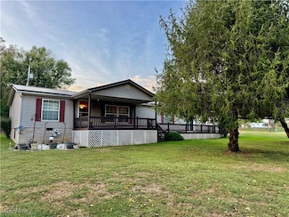 126 Madison St E, Ellenboro, WV 26346