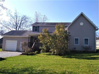 7098 Columbus Rd, Centerburg, OH 43011
