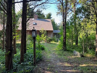 10 Hemenway Ct, Eastham, MA 02642