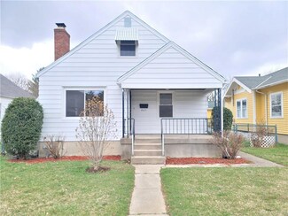 907 S Smithville Rd, Dayton, OH 45403