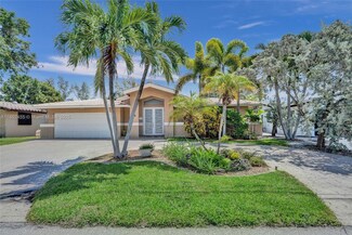 948 SE 10th Ct, Pompano Beach, FL 33060