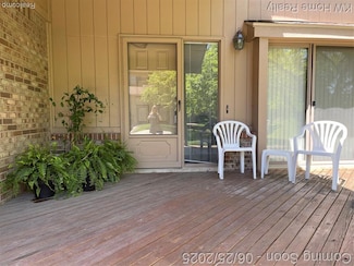 37444 N Laurel Park Dr Unit 3, Livonia, MI 48152