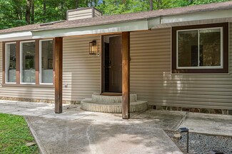 113 Birchwood Rd, Blakeslee, PA 18610