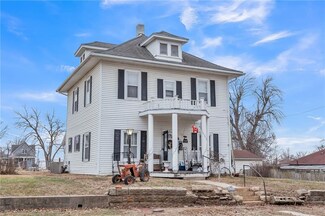 125 E 11th St, Horton, KS 66439