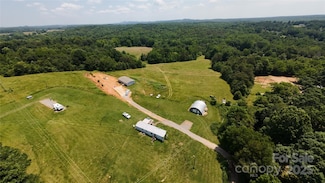 514,516 Jumping Branch Rd, Blacksburg, SC 29702