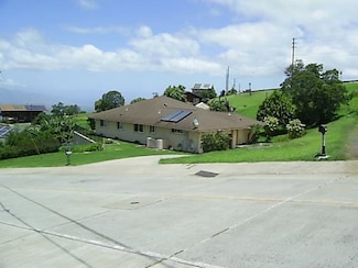 146 Keanuhea St, Kula, HI 96790