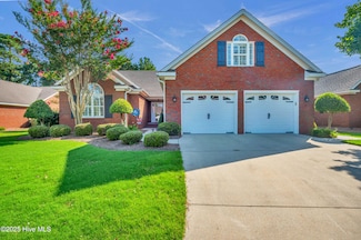 129 Candlewood Dr, Wallace, NC 28466