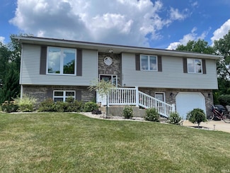 18397 Chippewa Path, Plymouth, IN 46563