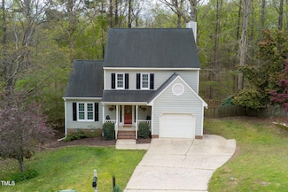 122 Waterfall Ct, Cary, NC 27513
