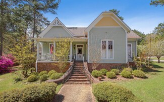 1852 E Roy Parker Rd, Ozark, AL 36360