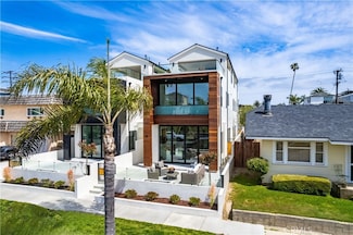 518 8th St, Huntington Beach, CA 92648