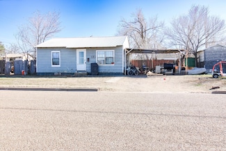 415 NW 7th St, Tulia, TX 79088