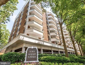 700 7th St SW Unit 403, Washington, DC 20024