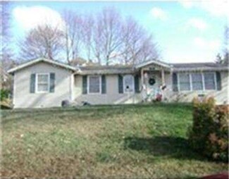 17 Cypress Ave, Lawrence, MA 01841
