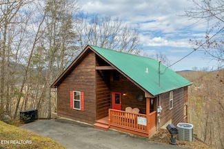 4116 Dollys Dr, Sevierville, TN 37876