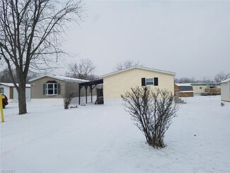 10039 State Route 700 Unit 22, Mantua, OH 44255