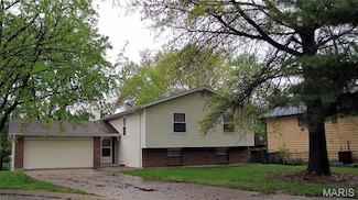 13 Steven Brent Ct, Saint Peters, MO 63376
