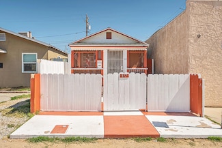 117 W Pillsbury St, Lancaster, CA 93534