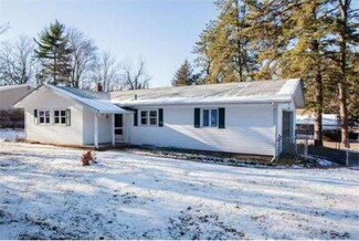 5 Ellendale Cir, Springfield, MA 01128