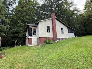 152 Quinton Branch Rd, Rainelle, WV 25962