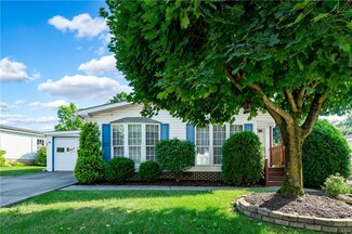 251 Rock Lake Dr, Zelienople, PA 16063