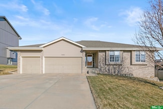 19512 Cleveland St, Elkhorn, NE 68022