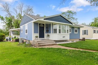 1675 9th St NW, Cedar Rapids, IA 52405