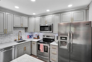 4172 Inverrary Dr Unit 405, Lauderhill, FL 33319