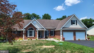33 N Running Brook Ct, Dover, DE 19904