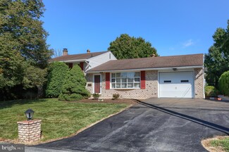 809 Garden Ave, Lebanon, PA 17046