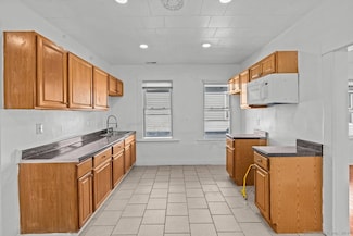 56 Blake St Unit 2, New Haven, CT 06511