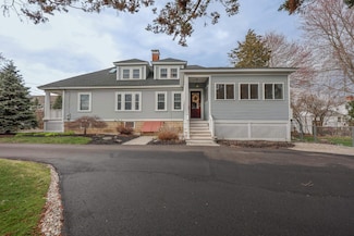 749 Maple St, Manchester, NH 03104