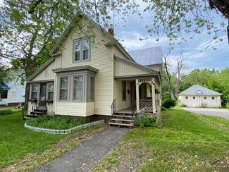 24 Elm St, Fairfield, ME 04937