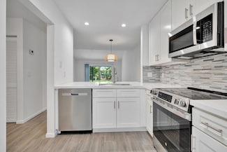 208 Palmetto Ct, Jupiter, FL 33458