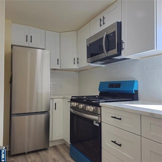 308 3rd St Unit 3, Palisades Park, NJ 07650