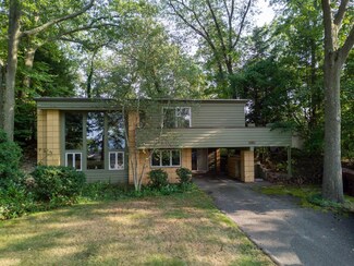 2935 Ridge Rd, Long Beach, IN 46360