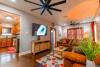 307 E Mayfield Blvd, San Antonio, TX 78214