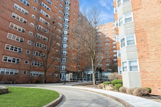 4960 N Marine Dr Unit 512, Chicago, IL 60640