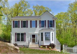 2 Pratt St, South Grafton, MA 01560
