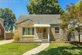 23121 Roanoke Ave, Oak Park, MI 48237