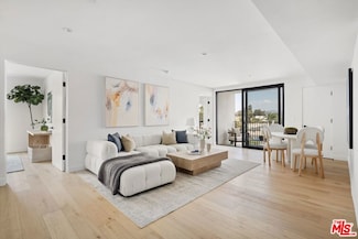 4506 Dockweiler St Unit 202, Los Angeles, CA 90019