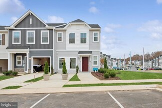 2609 Cougar Ln, Lake of the Woods, VA 22508