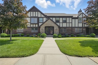 10547 Foster St, Overland Park, KS 66212