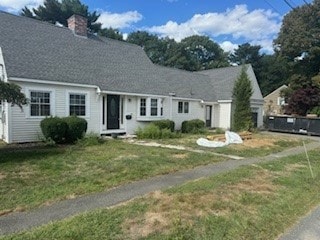 18 Lakeview Dr, Lynnfield, MA 01940